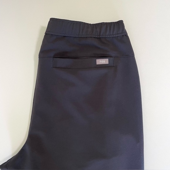 NWT Figs Limited Edition Tansen Jogger Scrub Pants Charcoal Large - Picture 10 of 13